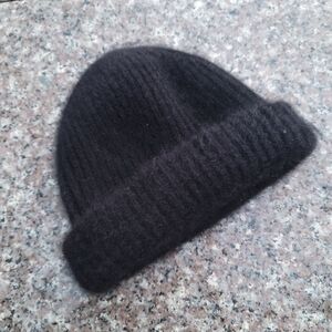 Williams cashmere beanie hat